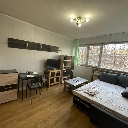 Skyway By Lmg Apartment